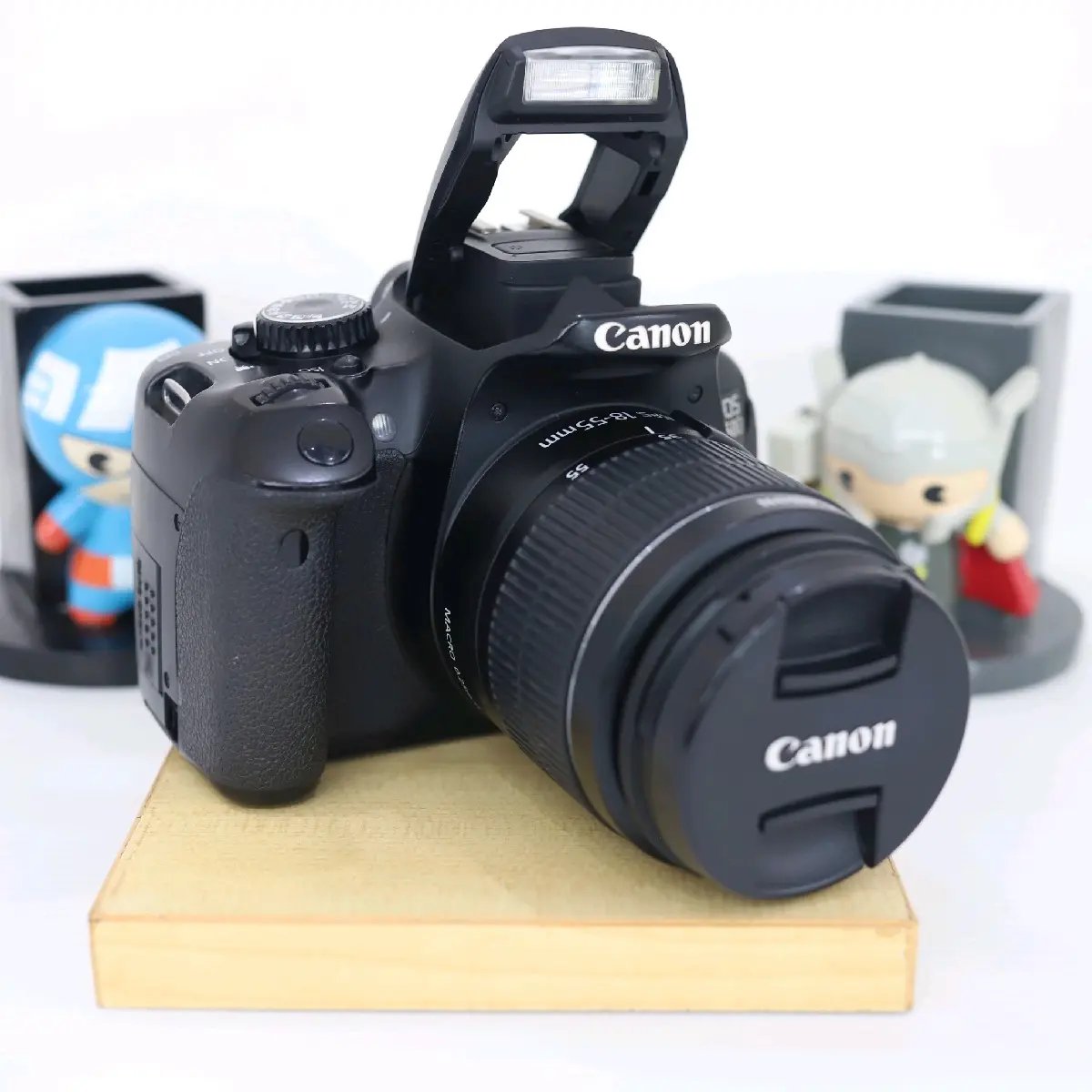 CANON EOS 650D KAMERA DSLR SUDAH TOUCHSCREEN