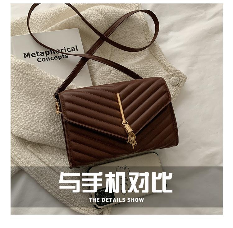 Product Introduction of Beg Benang Sulaman Kasual, untuk Wanita, Fesyen, Gaya Korea dan Barat, Beg Utusan, Mudah, Beg Persegi Kecil Bahu Popular, Baru pada 2024 1