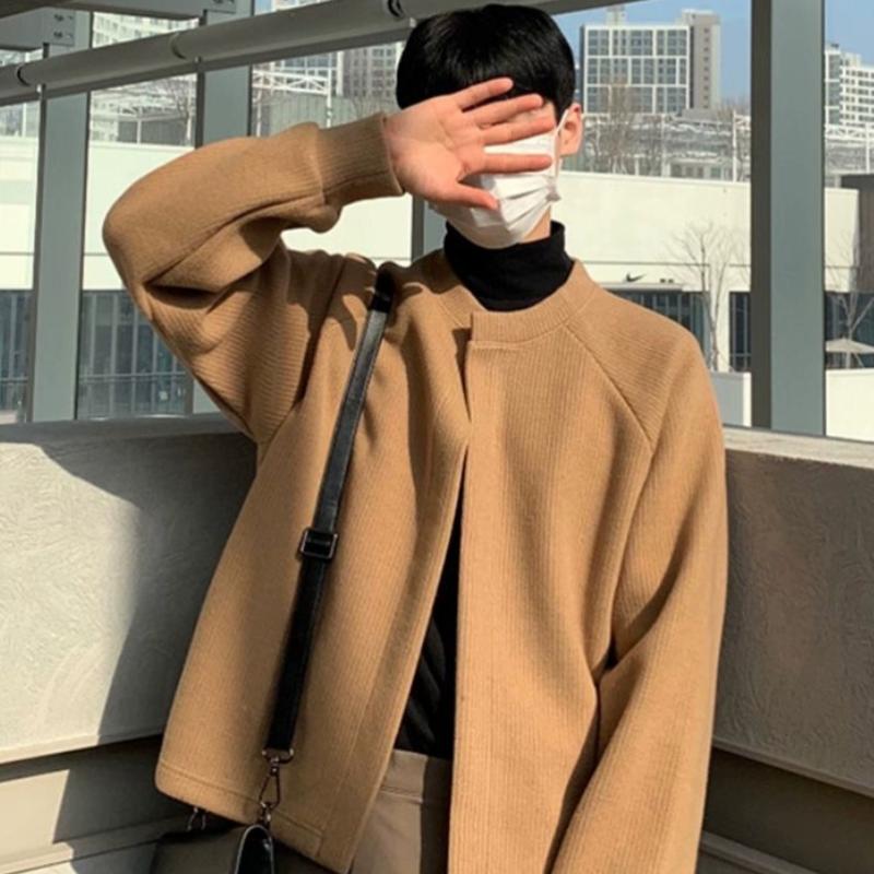 Product Introduction of Áo Khoác Cardigan, Màu Trơn Cổ Tròn, Dành Cho Nam Giới, Thời Trang Hợp Xu hướng Xu Hướng Mới 2024 Mùa Thu Và Mùa Đông, Phong Cách Joker, Dáng Rộng Vừa Vặn, Ngoại Cỡ, Đồ Len 3