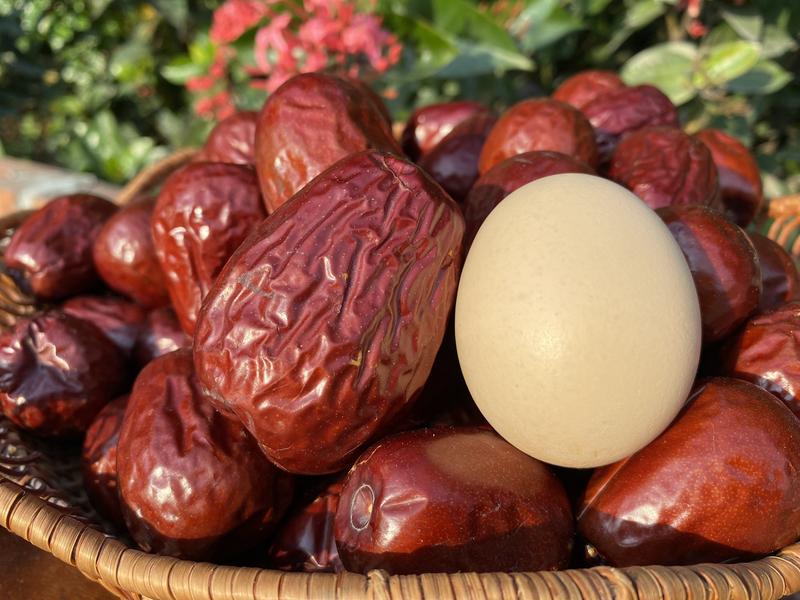 Táo Hảo Hảo size 60-70 quả /kg,Tuấn táo Hoà Điền Tân Cương , ngon , ngọt ,dẻo , vị chua nhẹ hàng vụ mới thu hoạch năm 2024 2
