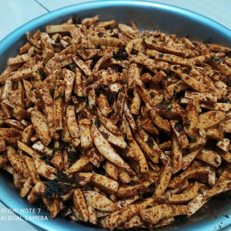 Basreng pedas daun jeruk paket 1 pcs 100grm. Cemilan 2