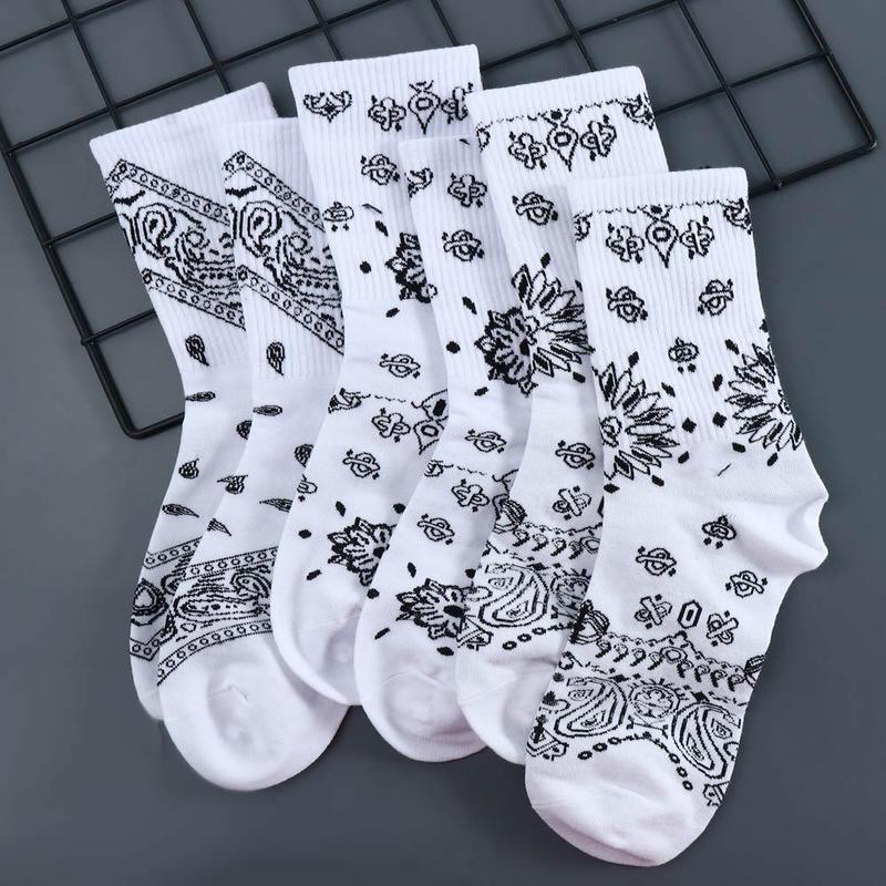 Product Introduction of Cool Fashion Street Cotton Harajuku Male Paisley Flower Socks Korean Style Socks Women Hosiery Middle Tube Socks 12
