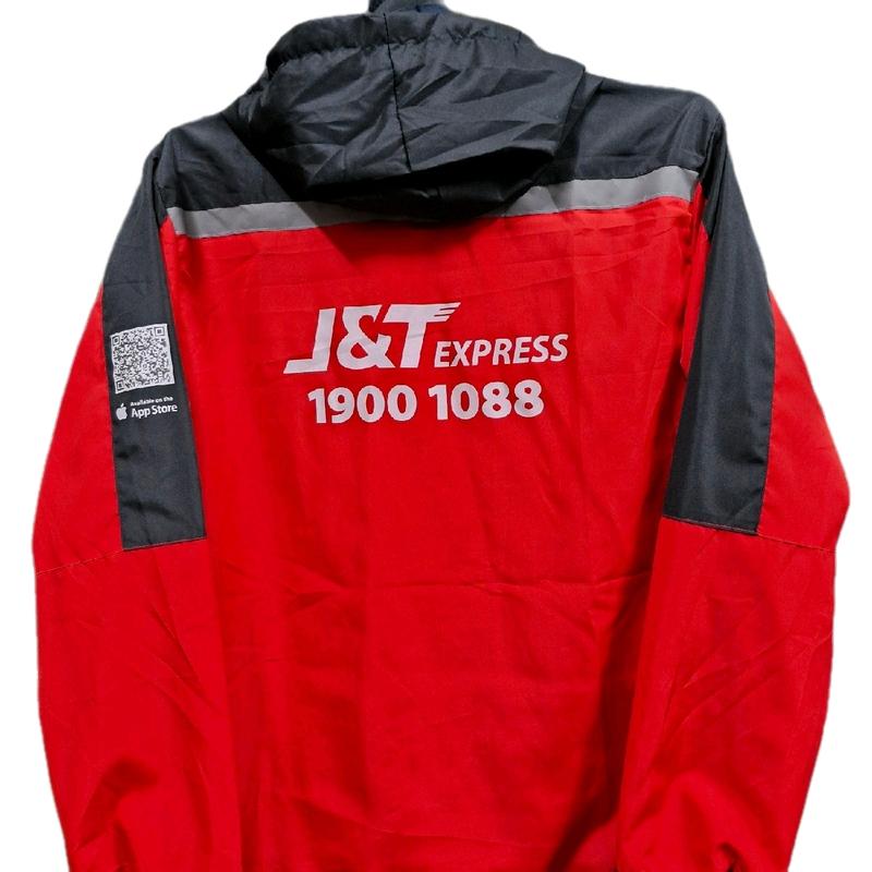 Áo khoác J&T đỏ đen nón trùm tháo rời