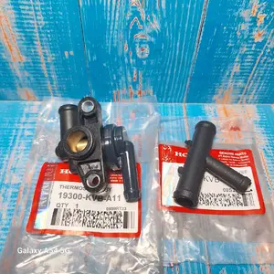 Paket thermostat plus pipa sambungan radiator motor honda vario 110 lama karbu Motorcycle Engine Foto Kendaraan