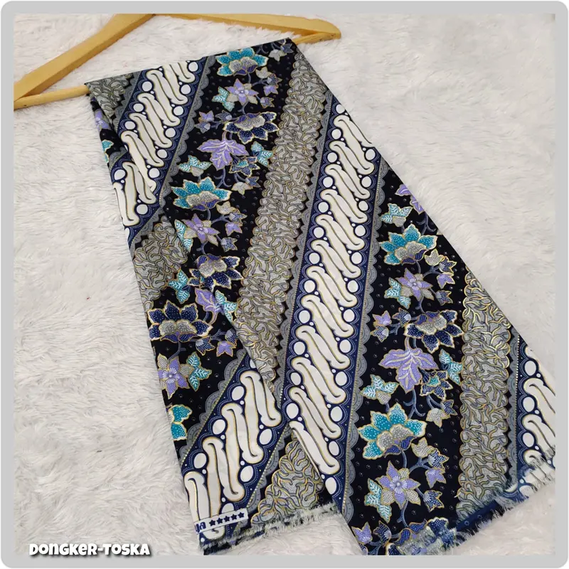 KAIN BATIK SEMISUTERA FOIL 1