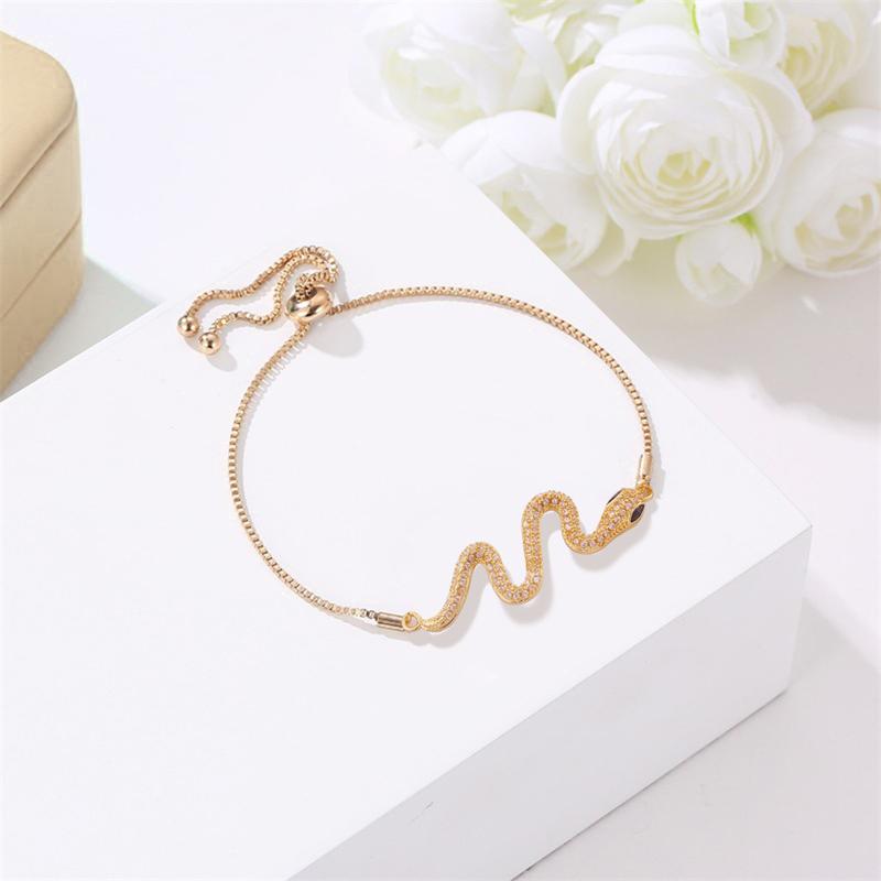 Product Introduction of Vòng Tay Mặt Dây Chuyền Zircon Rắn Mô Phỏng Vàng, Thiết Kế Mới, Dành Cho Nữ, Giá Cả Phải Chăng, Phong Cách Sang Trọng, Vòng Tay Khí Chất Duyên Dáng, Thích Hợp Cho Châu Âu Và Châu Mỹ Xuyên Biên Giới 28