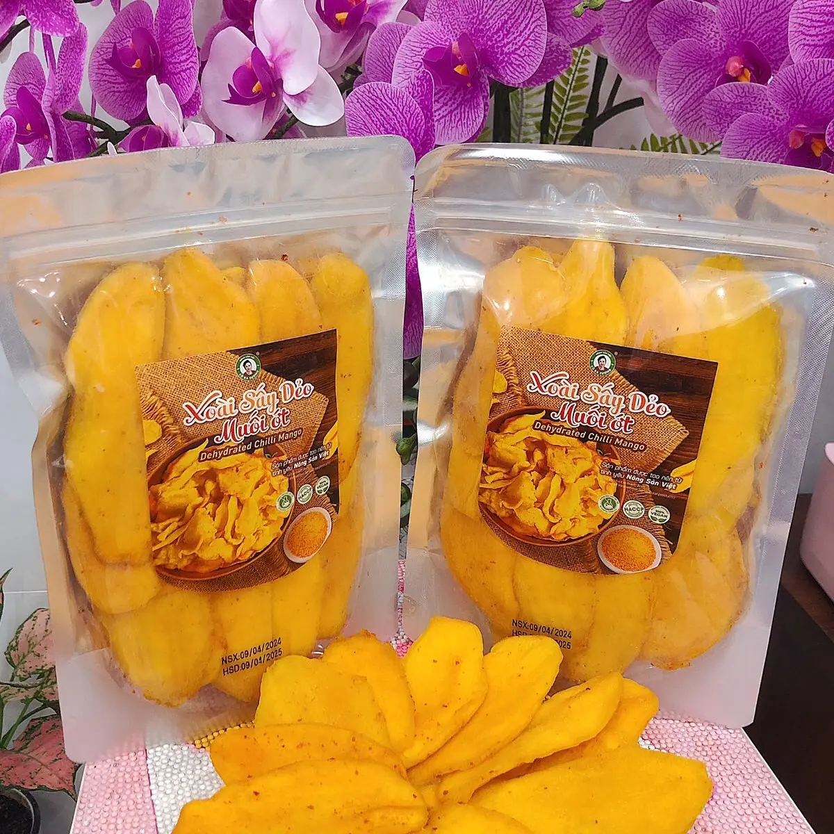 Xoài sấy dẻo muối ớt cô ba sương 500g