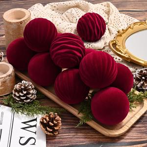 Set de 12 Bolas Navideñas de Terciopelo, 2.36 Pulgadas Vino y Decoraciones, Adornos Colgantes de Peluche Irrompibles para Decoración del Hogar en las Fiestas