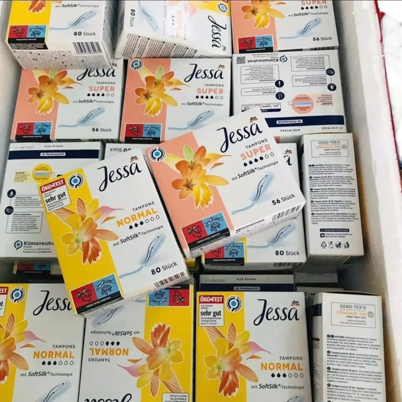 Tampon dùng cho ngày đến râu của phụ nữ (1 hop vàng 80 cái)