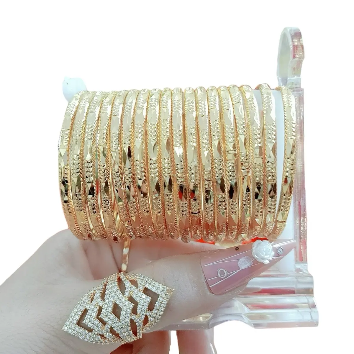 Vòng đeo tay ximen mo 3 li chất liệu đồng hội 610 màu 18k giống thật.