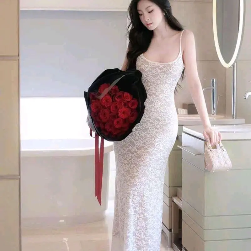 Váy ren nhung mịn 2 dây dáng dài , 2 lớp lót xịn nd 2