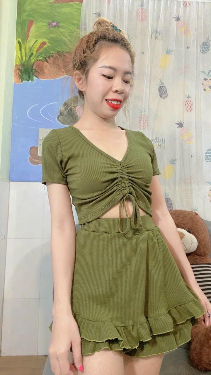 Product Introduction of SÉT BỘ VÁY BÈO KÈM ÁO DÁNG NGẮN  Women 25