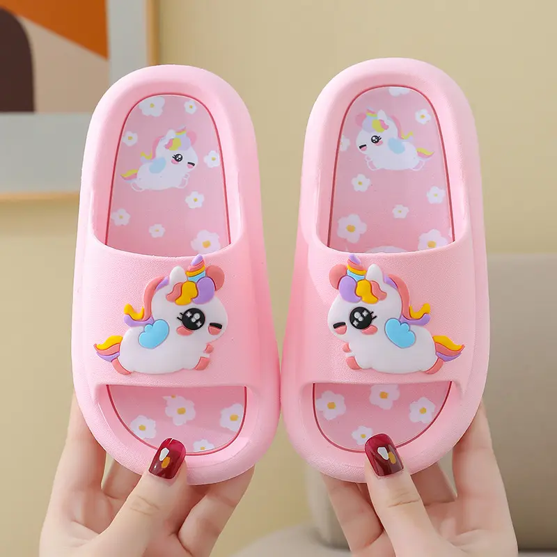 Dép cao su đế mềm chống trượt cho bé trai bé gái