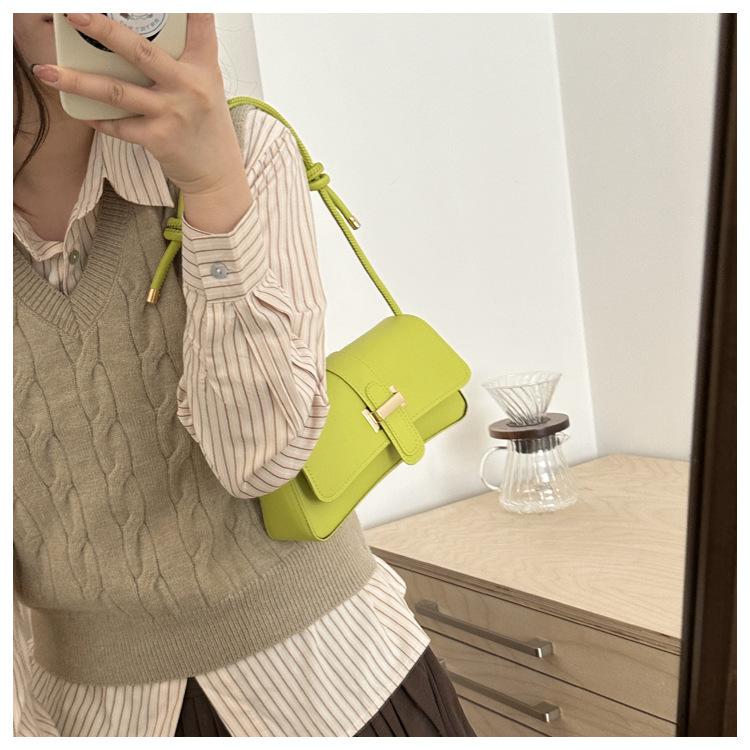 Product Introduction of Niche High-End Design Fashion Suitable for Various Scenes Niche Elegant Fashion Pouches Women's Bag New Western Style All-Matching Messenger Bag Fashion Shoulder Underarm Bag 20