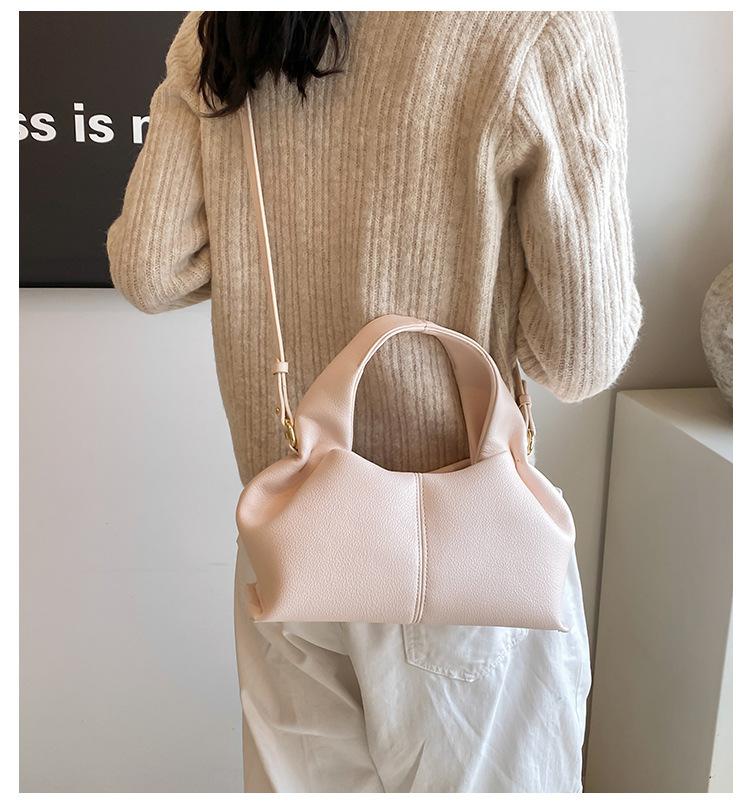 Product Introduction of New Cloud Bag Korean Style Fashion Litchi Grain Soft Leather Shoulder Bag Fashion Women's Handbag 0