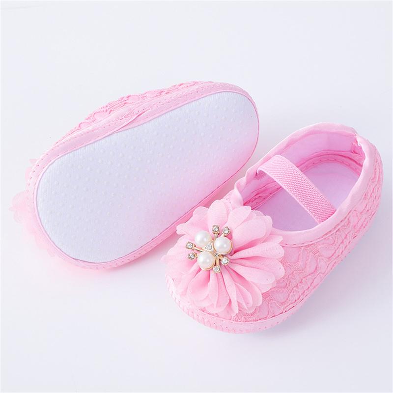 Product Introduction of Baby Girls Flats and Headband Soft Sole Non-slip Pearl Flower Princess Wedding Dress Walking Shoes for Newborn 38