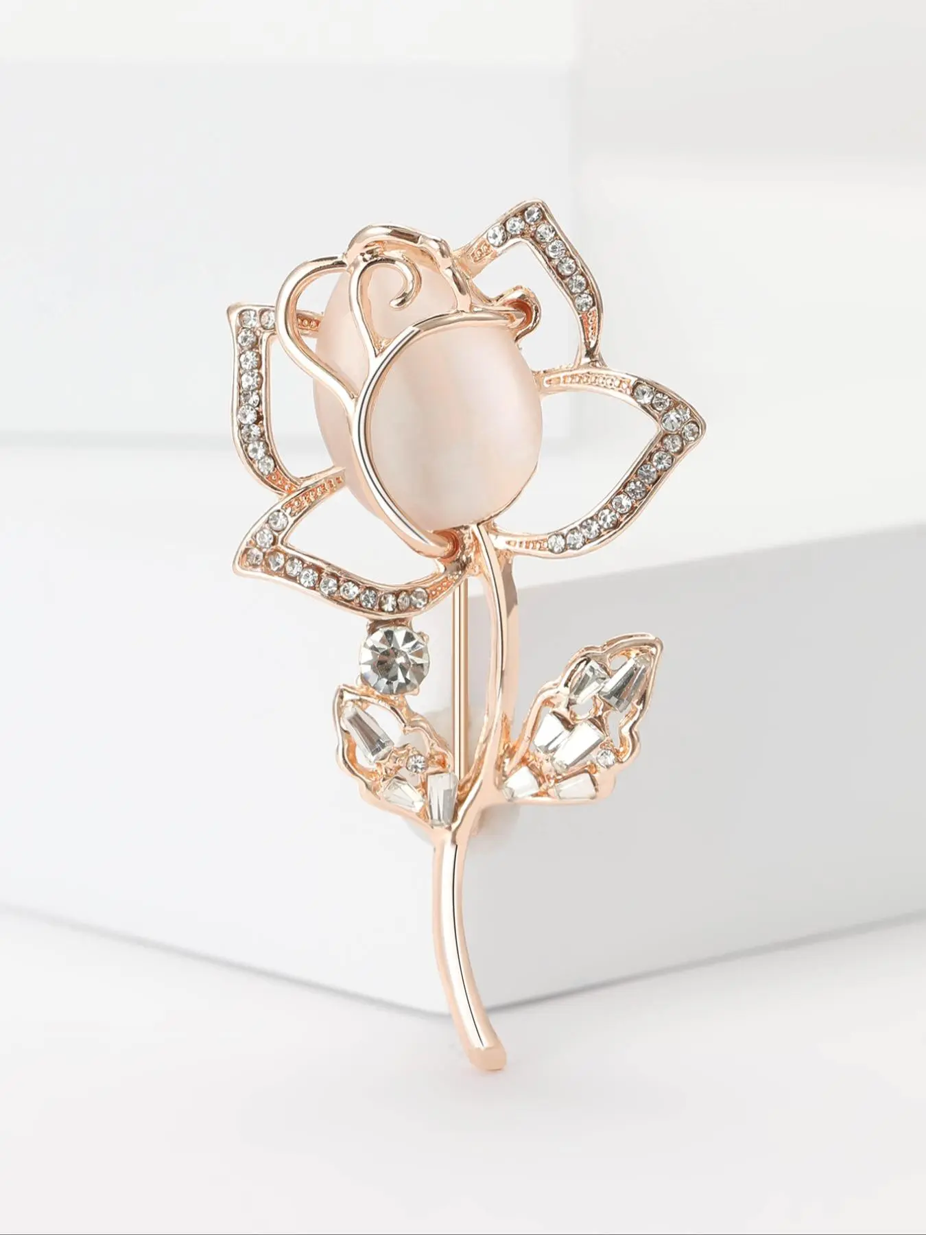Minimalist Temperament Tulip Design Brooch, Rhinestone Decor Brooch Pin for Women & Men, Trendy All-match & Exquisite Brooch for Birthday Gift