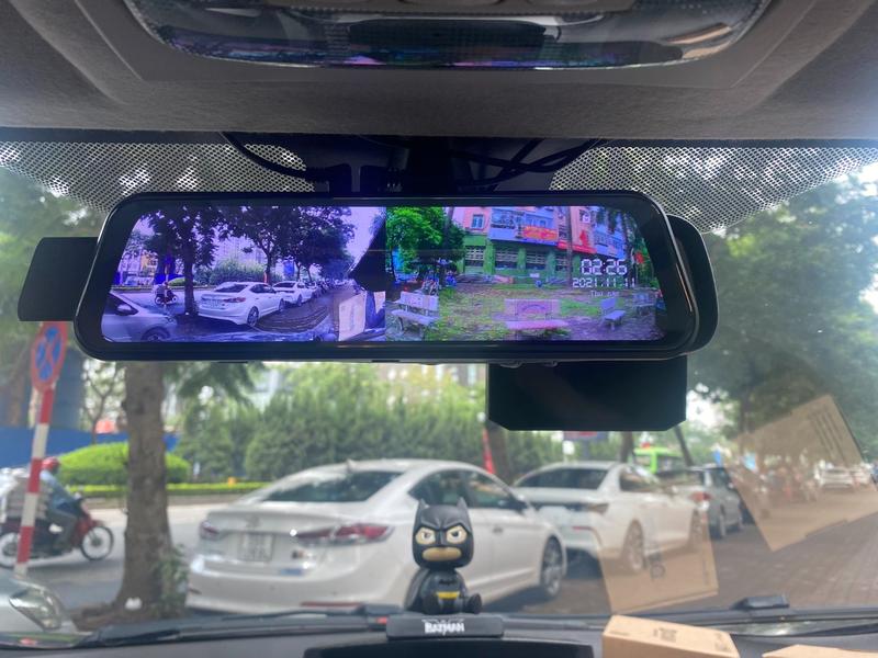 Thanh lý camera gương x10 1t4 còn 900k kèm thẻ 32gb dây cam sau chỉ 6m