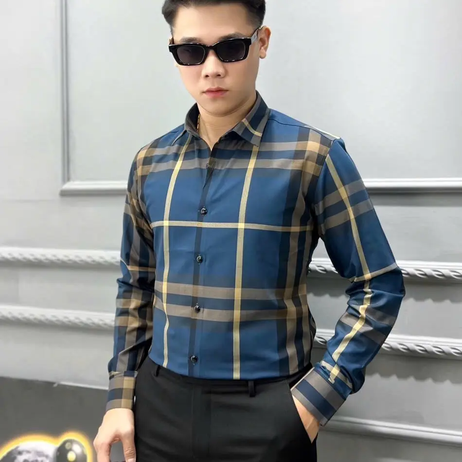Áo Sơ Mi Nam Kẻ Sọc Dài Tay Xanh D14 Cao Cấp Menswear Shirt Kate - Chất liệu mềm mịn, thấm mồ hôi, chống nhăn - Có Cổ