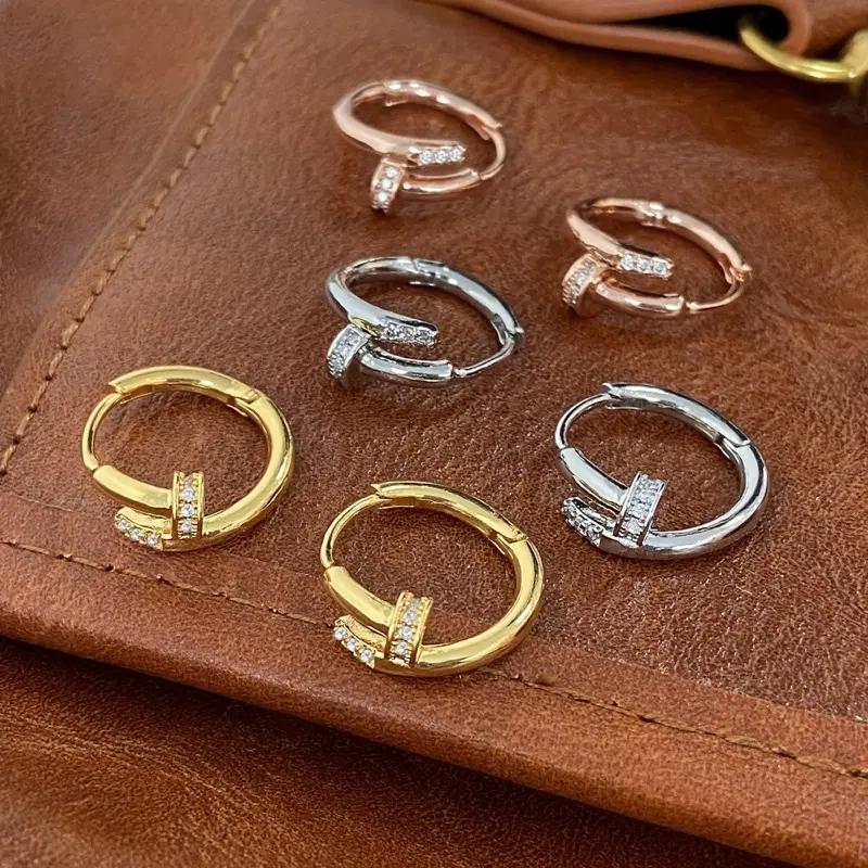 [จัดส่งถึงบ้าน] ต่างหู ตะปูเพชร คาร์เทียร พร้อมส่ง