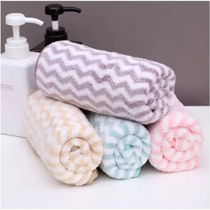 ￼Khăn mặt lông cừu xuất Hàn vân kẻ sọc 30x50cm 2