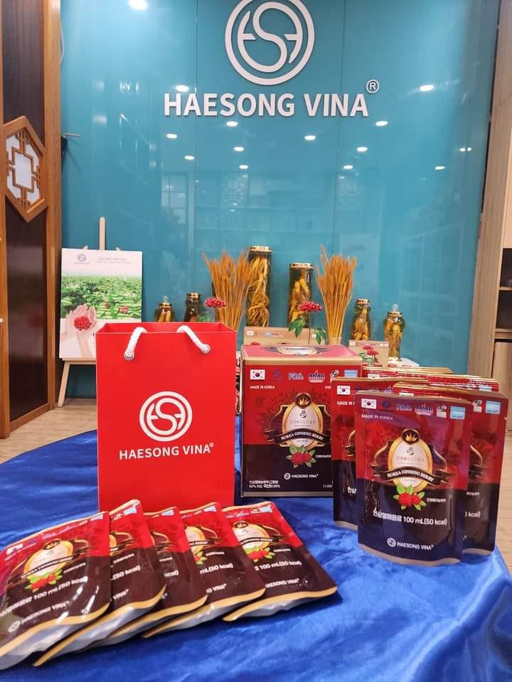 Product Introduction of (Mua 1 Tặng 2 ) Nước uống Quả Sâm Hàn Quốc HAESONG VINA (dạng gói) - Chiết xuất từ Quả nhân Sâm và táo đỏ Hàn Quốc, 10 gói/hộp (Mua 1hộp Nước uống Quả sâm gói tặng 1chai Nước GIẶT XẢ lozzi 200g và 1chai dung dịch vệ sinh Nanotech ) 13