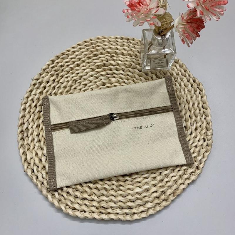 Product Introduction of Túi xách bỉm sữa The Ally đa nắng phong cách hàn (tặng kèm ví tiện dụng chất vảo dù siêu bền) tiện lợi 11
