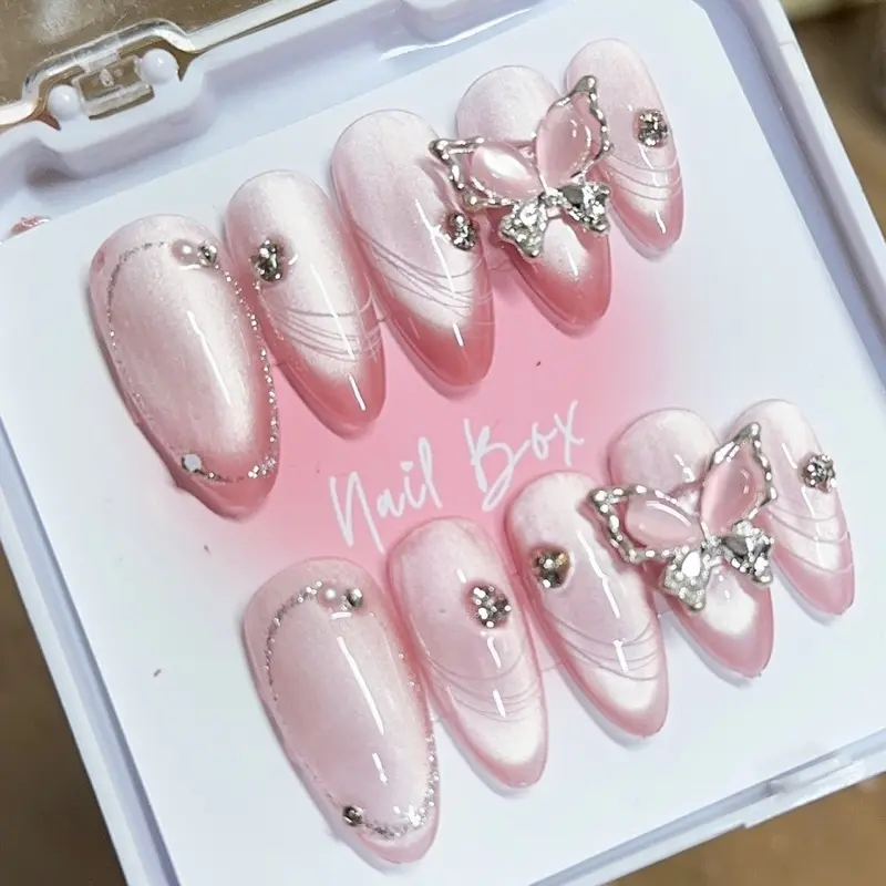 Nailbox thiết kế mắt mèo ánh trăng phom tròn nhọn đính cham đá vẽ hoạ tiết siêu xinh by chichinail
