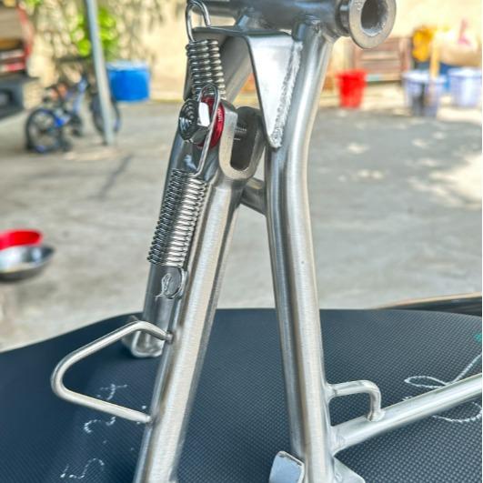  PPPhụ tùng phụ kiện combo chống đứng - chống nghiêng inox 304 các dòng xe tặng kèm đầy đủ phụ kiện 