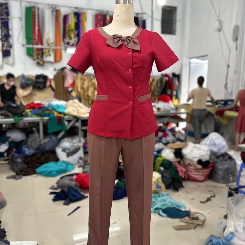 Bộ đồng phục Spa cổ lật viền kèm nơ đính ngoài Nữ cực kì xinh Women  Gồm  Áo Kem quân Top vải  Cotton lạnh loại 1 dongphuc