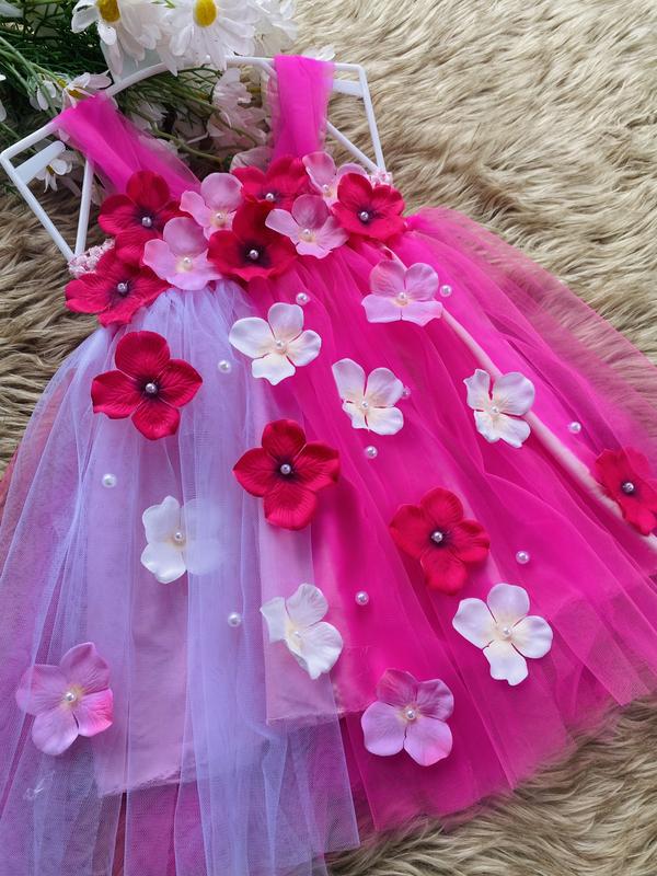 Váy tiểu thư hồng phối màu hoa rơi điệu đà cho bé