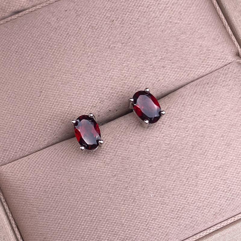 Product Introduction of Amethyst Garnet Citrine Blue Topaz Peridot Earrings S925 Silver Inlaid Classic Women's Earrings 21