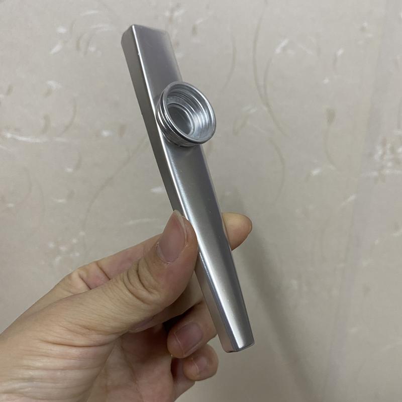 Product Introduction of kèn kazoo kim loại nhiều màu - Dễ thổi không cần nhạc lý - Kèn thổi 2 đầu 18