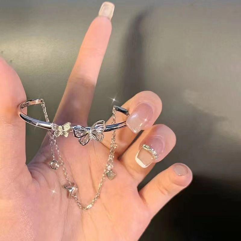 Product Introduction of Ins Style Fairy Temperament Butterfly Bracelet for Women New Niche Design Half Bangle Half Chain Tassel Bestie 5