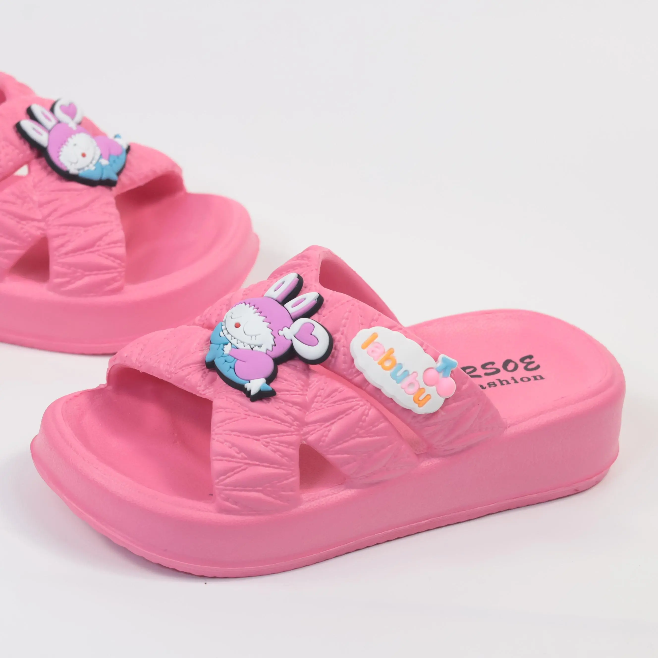 [COD] Fash sale Sandal Selop anak LABUBU Viral Kekinian Bahan Karet Jelly Anti Slip Kaki Fashion