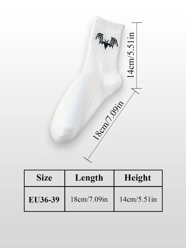 Women's 5 Pairs Bat Print Crew Socks, Fashion Casual Comfy Socks for Daily Outdoor Wear, Women Socks for All Seasons 1