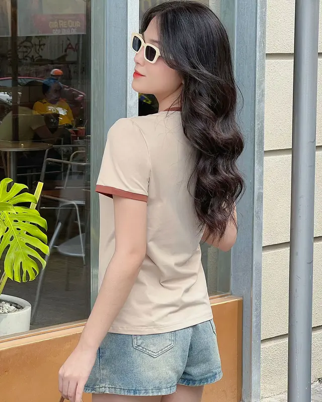 Áo thun trơn nữ cổ tròn TOLI 16 màu Form vừa dáng suông, vải cotton 4 chiều mềm mịn - BSB28 Top Women 4