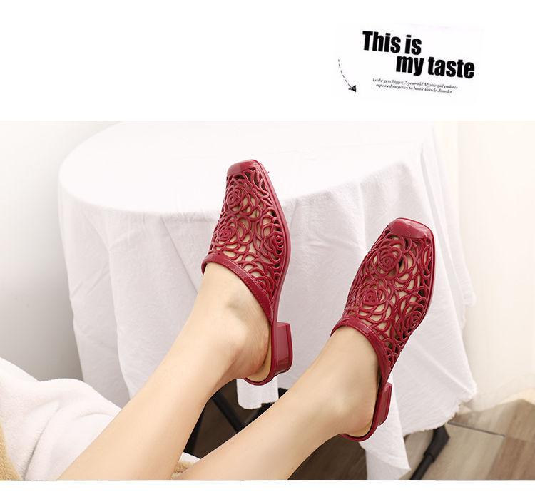 Product Introduction of Dép Đi Biển, Dành Cho Nữ, Có Thể Đeo Ngoài Trời, Bít Mũi, Gót Trung Bình Mùa Hè, Thời Trang, Dễ Phối Đồ, Không Trơn Trượt, Đế Mềm, Phong Cách Hàn Quốc, Thiết Kế Khoét Lỗ, 2024 10