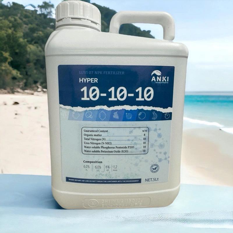 Can phân bón NPK 10-10-10 hữu cơ 5 Lít (nguyên đai, nguyên kiện) nhập khẩu Châu Âu - Phân tử cực nhỏ, hấp thụ vào cây cực nhanh, dinh dưỡng đa lượng cân bằng.