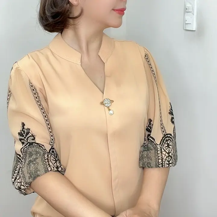 Áo Nữ Trung Niên A166, Mẫu Sơ Mi Trung Niên Tặng Mẹ Chất Lụa Tay Lỡ Sang Trọng | Thời Trang NP Clothing 6