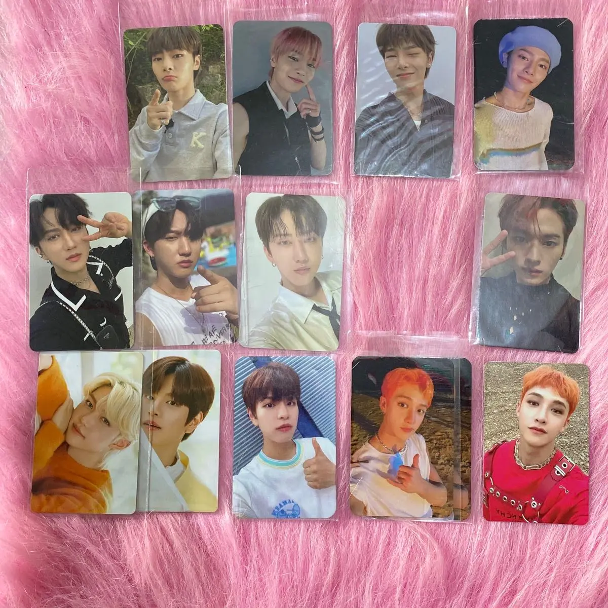 STRAY KIDS OFFICIAL photocard