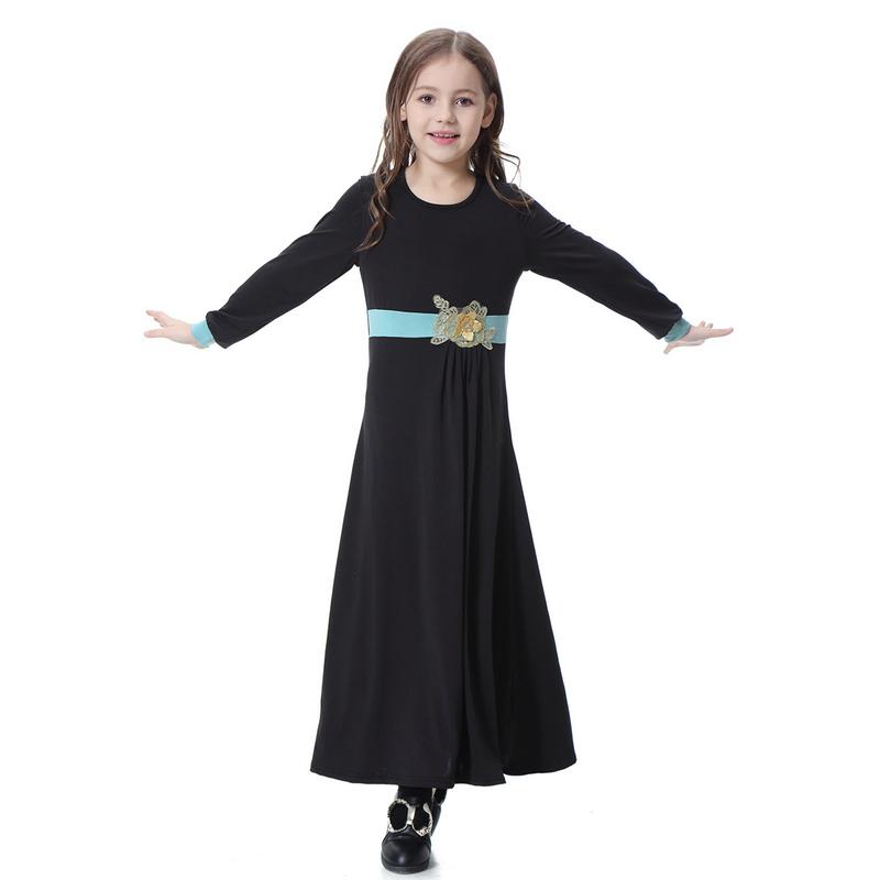 Product Introduction of 4-16 years old Muslim Girl Skirt Set Muslim Girl Long Dress Set Muslim Girl Clothing Girl Batman Skirt Set Children's Clothing South East Asia Girl Long Dress Dress 3