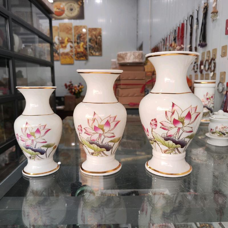 Bộ Thờ Cúng Gốm Sứ Lư Hương, Bình Hoa, Đĩa, Ống Nhang, Áng, Chum Nước Hoa Tiết Hoa Sen 3