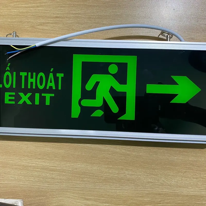 Đèn Exit 1 mặt có chữ lối thoát Đèn Exit 2 mặt có chữ lối thoát đèn sự cố 2