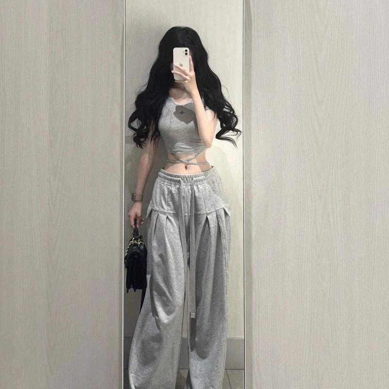 Bộ Đồ Nữ, Áo Phông ngắn Tay Thiết Kế Cô Gái Nóng Bỏng, Quần Ống Rộng Bó Sát Cạp Cao Hàng Mới Về Mùa Hè 2023 đồ mua dong set  hoa 2