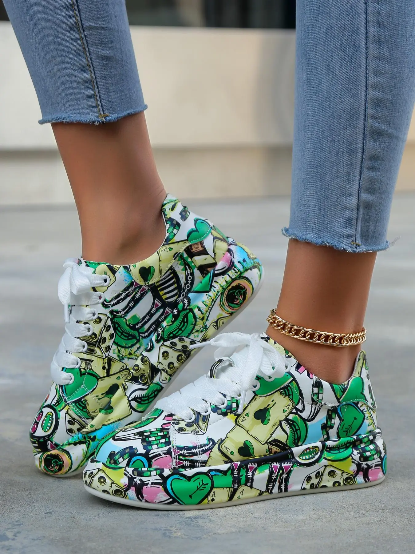 Women's Fashion Colorful Color Block Cartoon Pattern Lace Up Front Low Top Walking Shoes, Casual Comfortable Athletic Sports Footwear for Daily Wear, Preppy Platform Skate Shoes, Valentine's Day, Gift