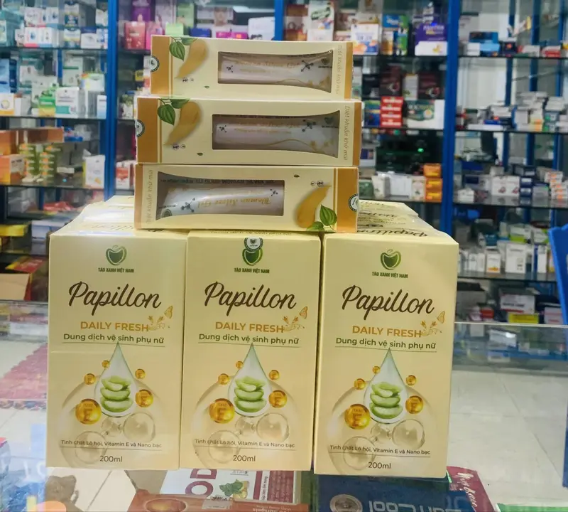Dung dịch vệ sinh Nano Bạc Papillon, làm sạch dịu nhẹ 3