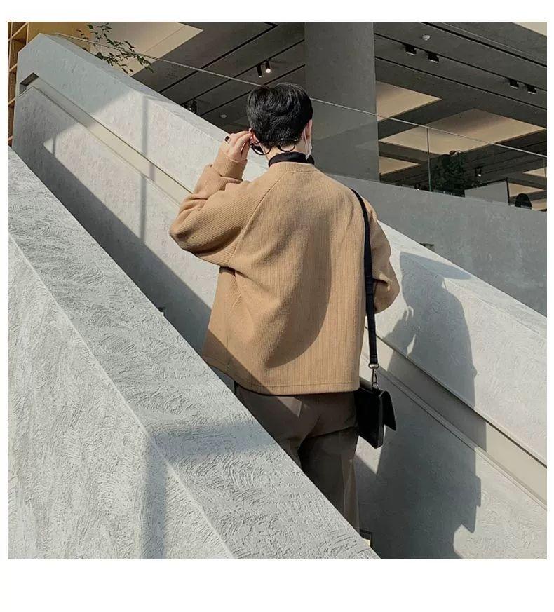 Product Introduction of Áo Khoác Cardigan, Màu Trơn Cổ Tròn, Dành Cho Nam Giới, Thời Trang Hợp Xu hướng Xu Hướng Mới 2024 Mùa Thu Và Mùa Đông, Phong Cách Joker, Dáng Rộng Vừa Vặn, Ngoại Cỡ, Đồ Len 9