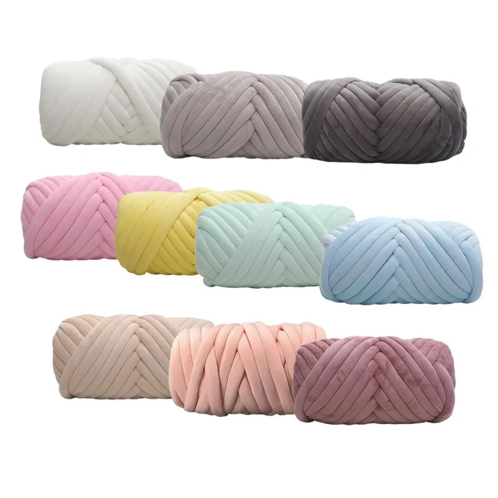 1kg Velvet Chunky Yarn Arm Knitting Crochet Washable DIY Soft Tube Giant Yarn Weight Yarn for Hand Knit Blankets Throw Hats Sweaters