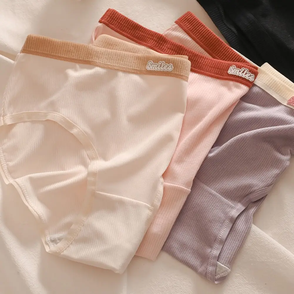 Sweet Basic Simple Briefs Breathable Mid-waist Briefs